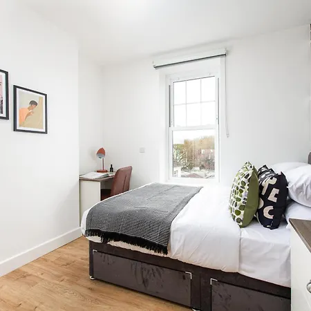 아파트 Stylish-5bed-5bath-freeparking-by Fabaccommodation 브리스틀