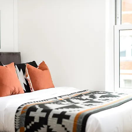 아파트 Stylish-5bed-5bath-freeparking-by Fabaccommodation *