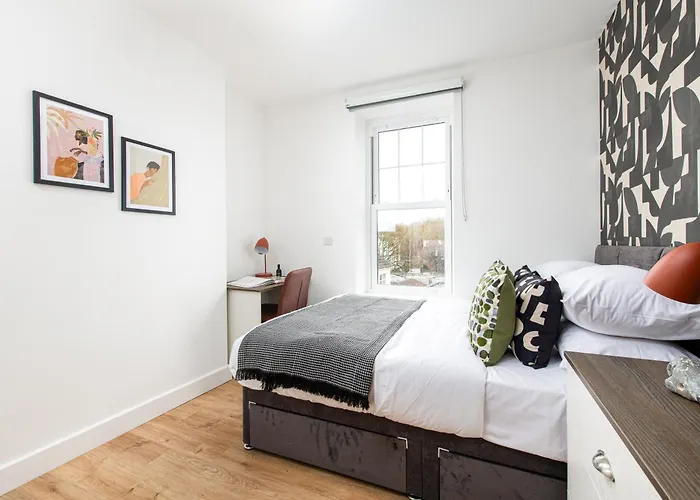 公寓 Stylish-5bed-5bath-freeparking-by Fabaccommodation 布里斯托