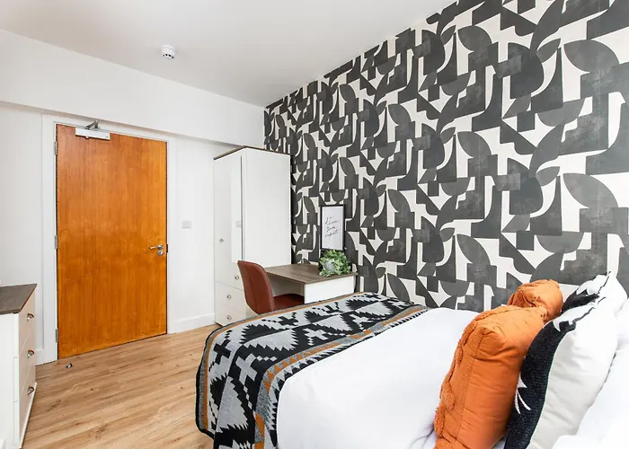 Apartament Stylish-5bed-5bath-freeparking-by Fabaccommodation